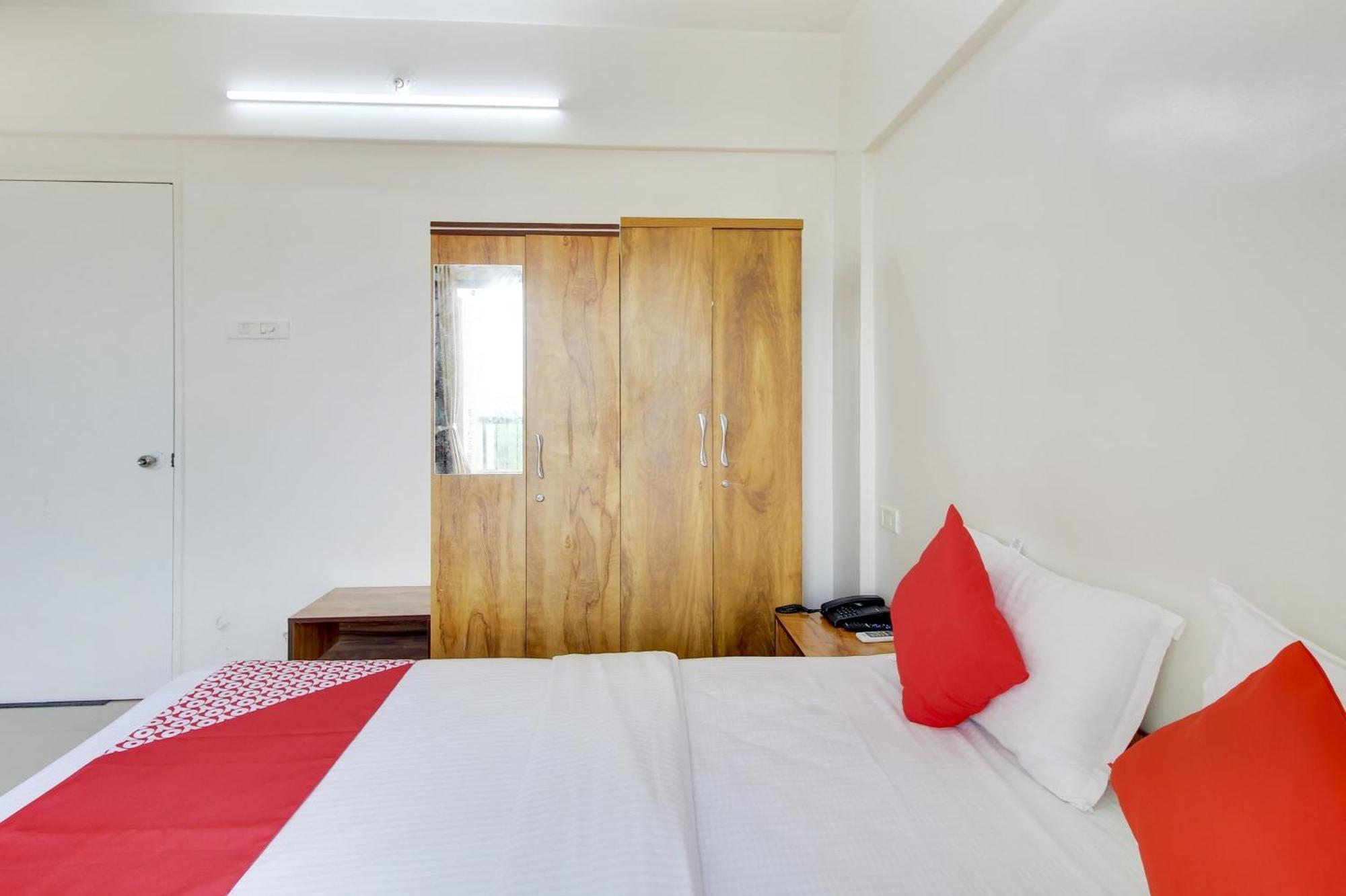 Hotel O Star Inn Poona Buitenkant foto